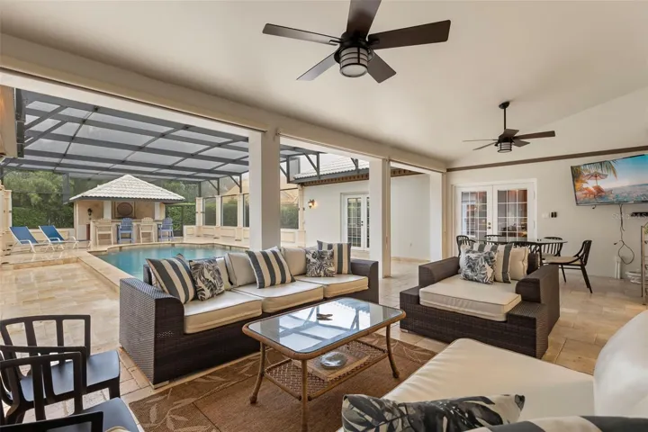 Covered Lanai Seating Area