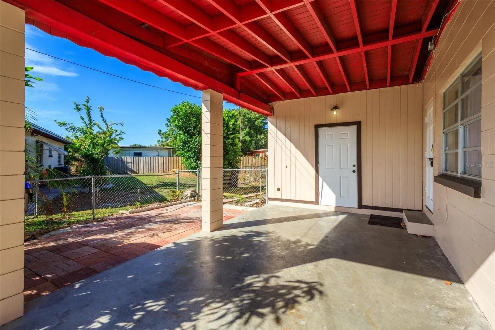 carport front unit