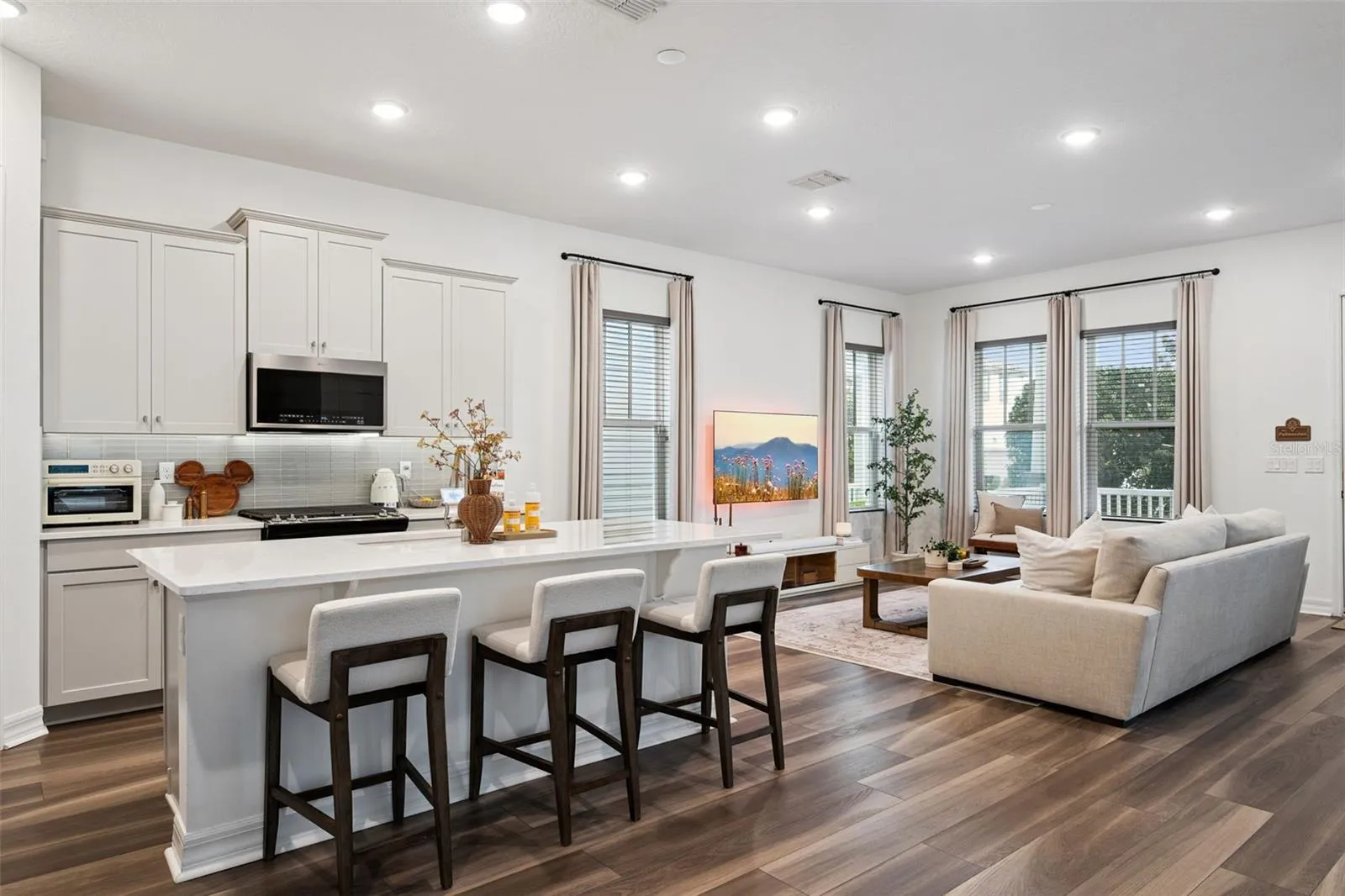 Beautifully Designed Kitchen