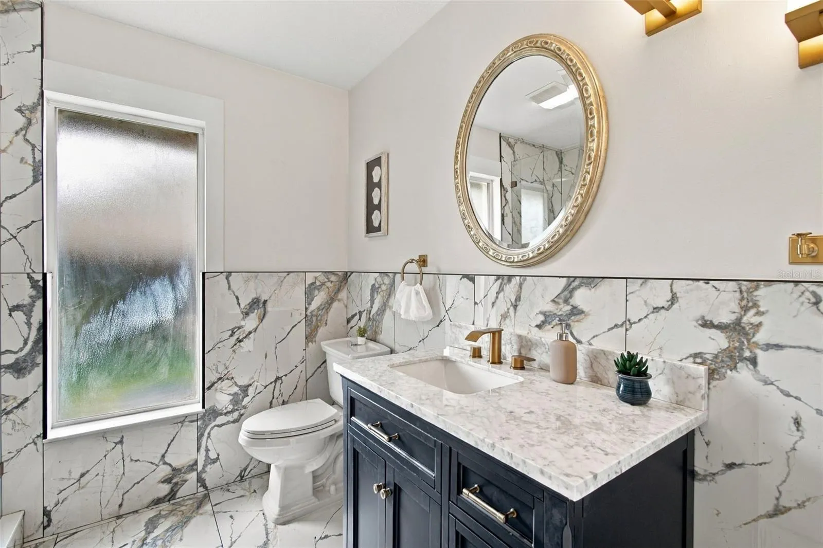 2nd Bathroom