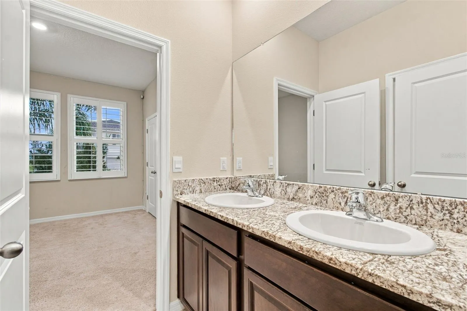 Double vanity