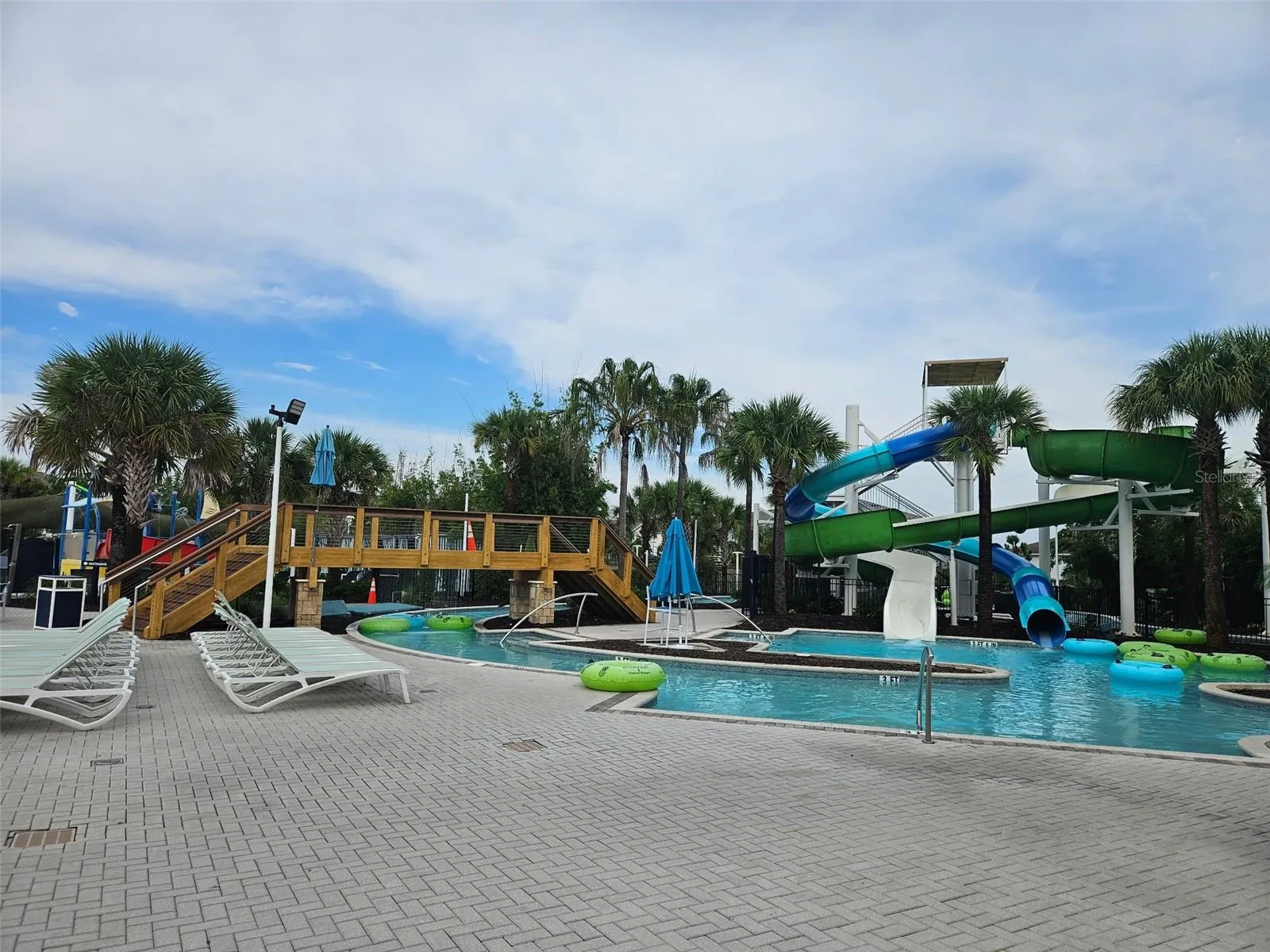 Lazy river