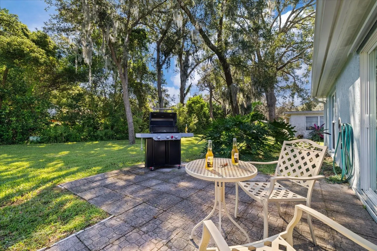 paver rear patio