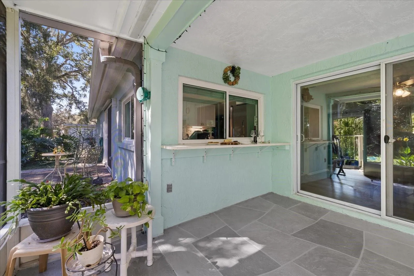 pass through window into Kitchen