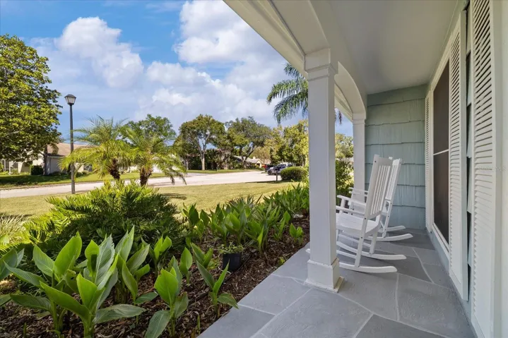 Front sitting area