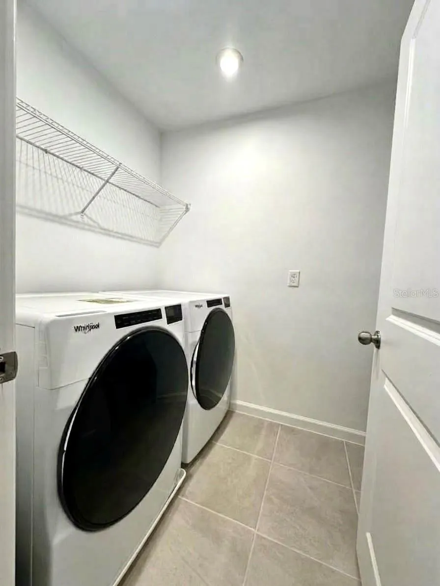 Laundry room 2nd Floor