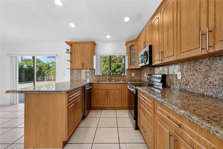 Kitchen2