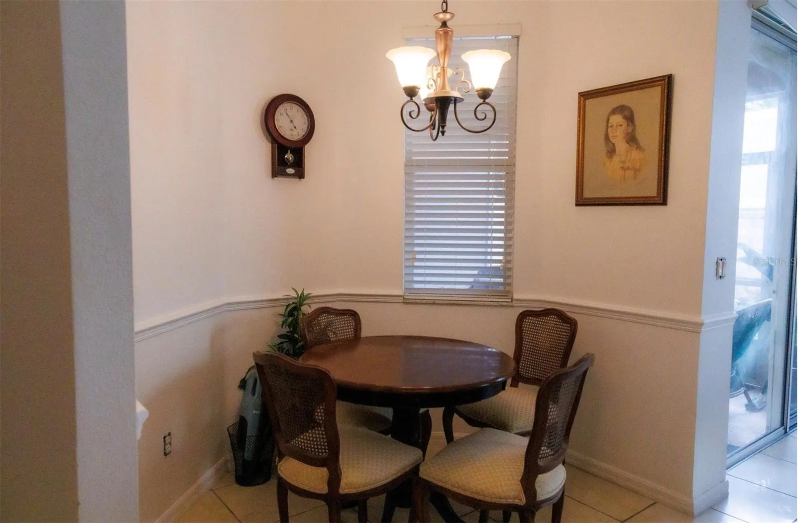 Breakfast nook