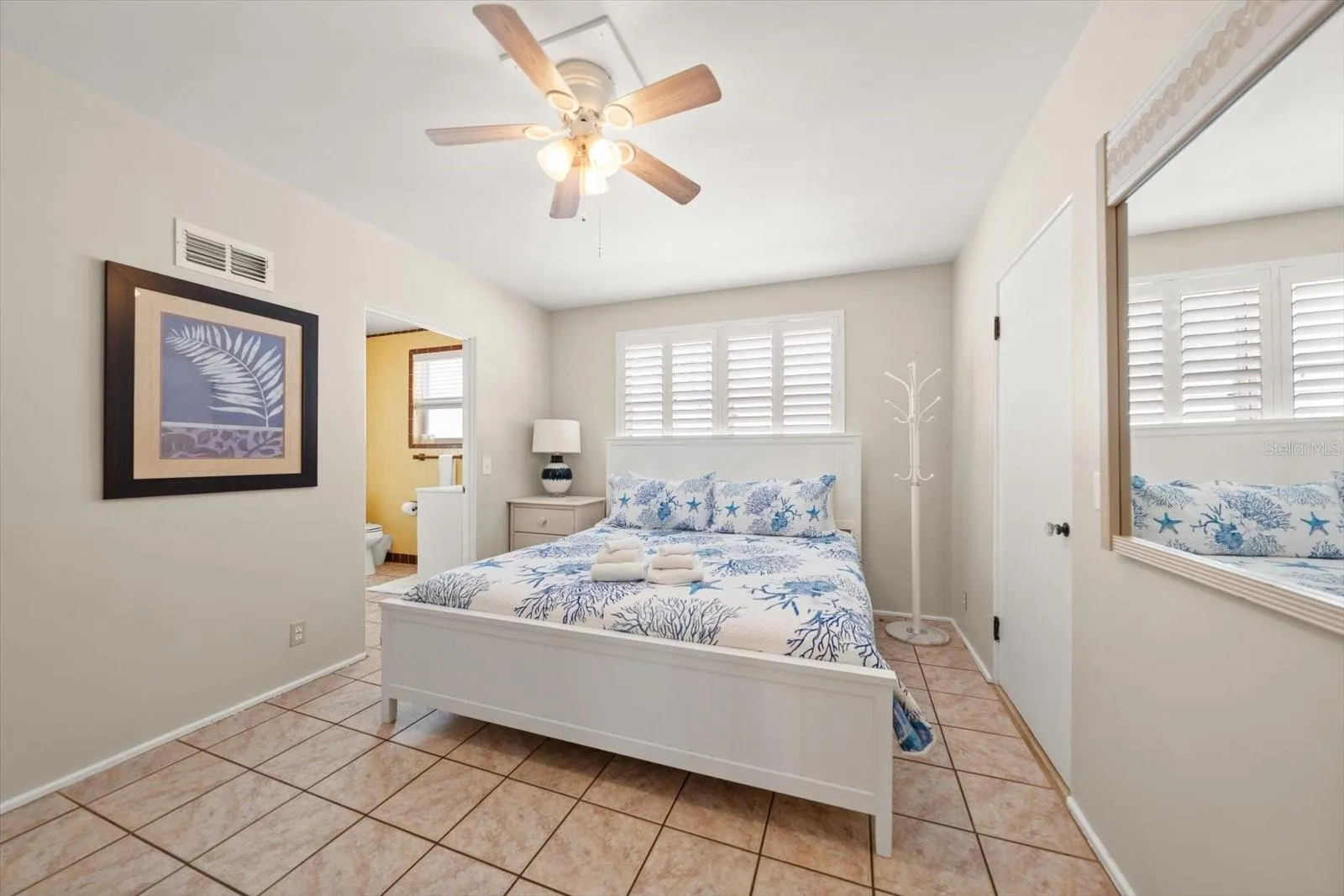 Main house 2nd bedroom