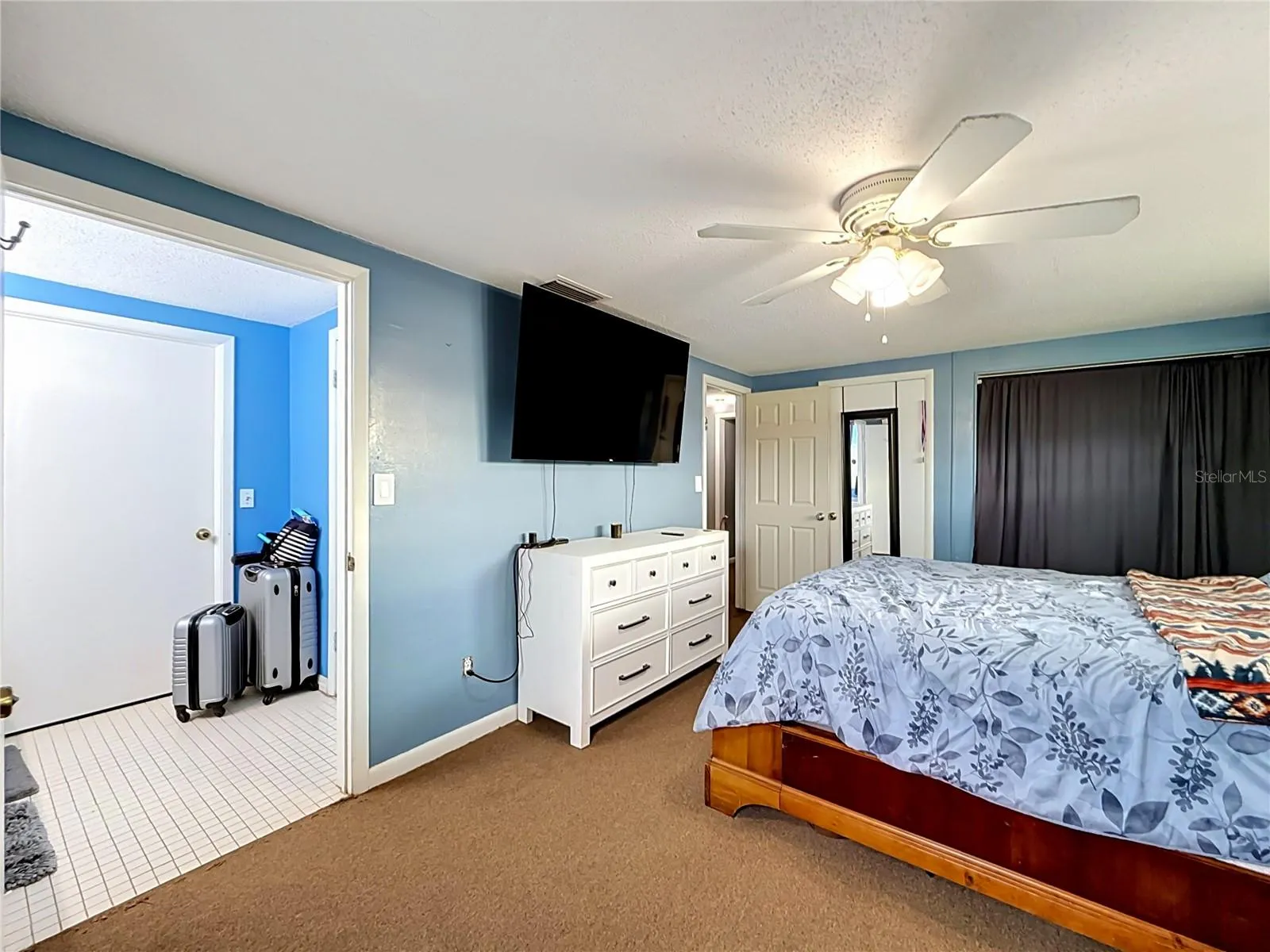 Primary bedroom