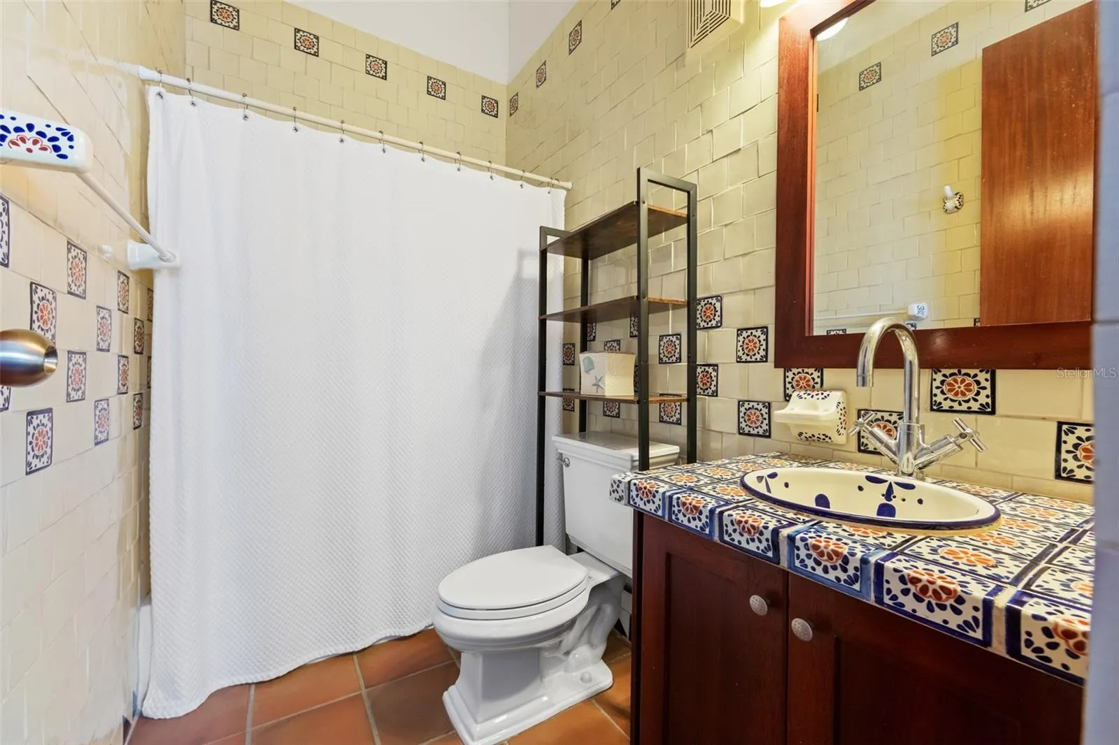 2ND BATHROOM