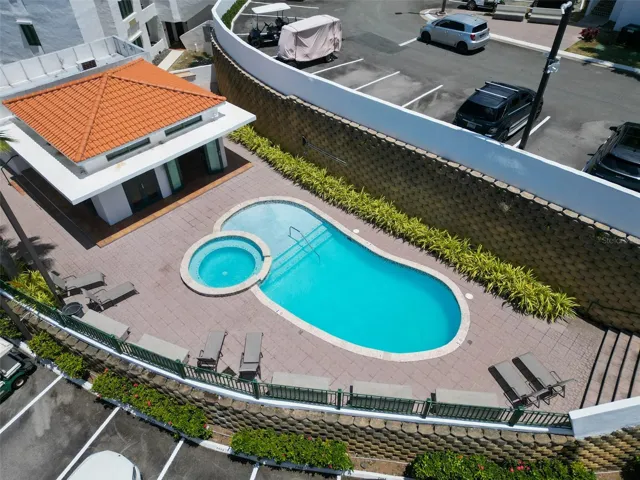 POOL AT CLUSTER 7