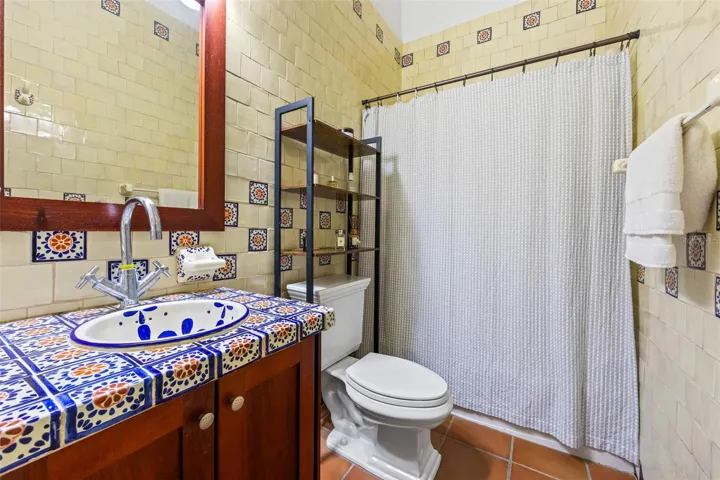 3RD BATHROOM