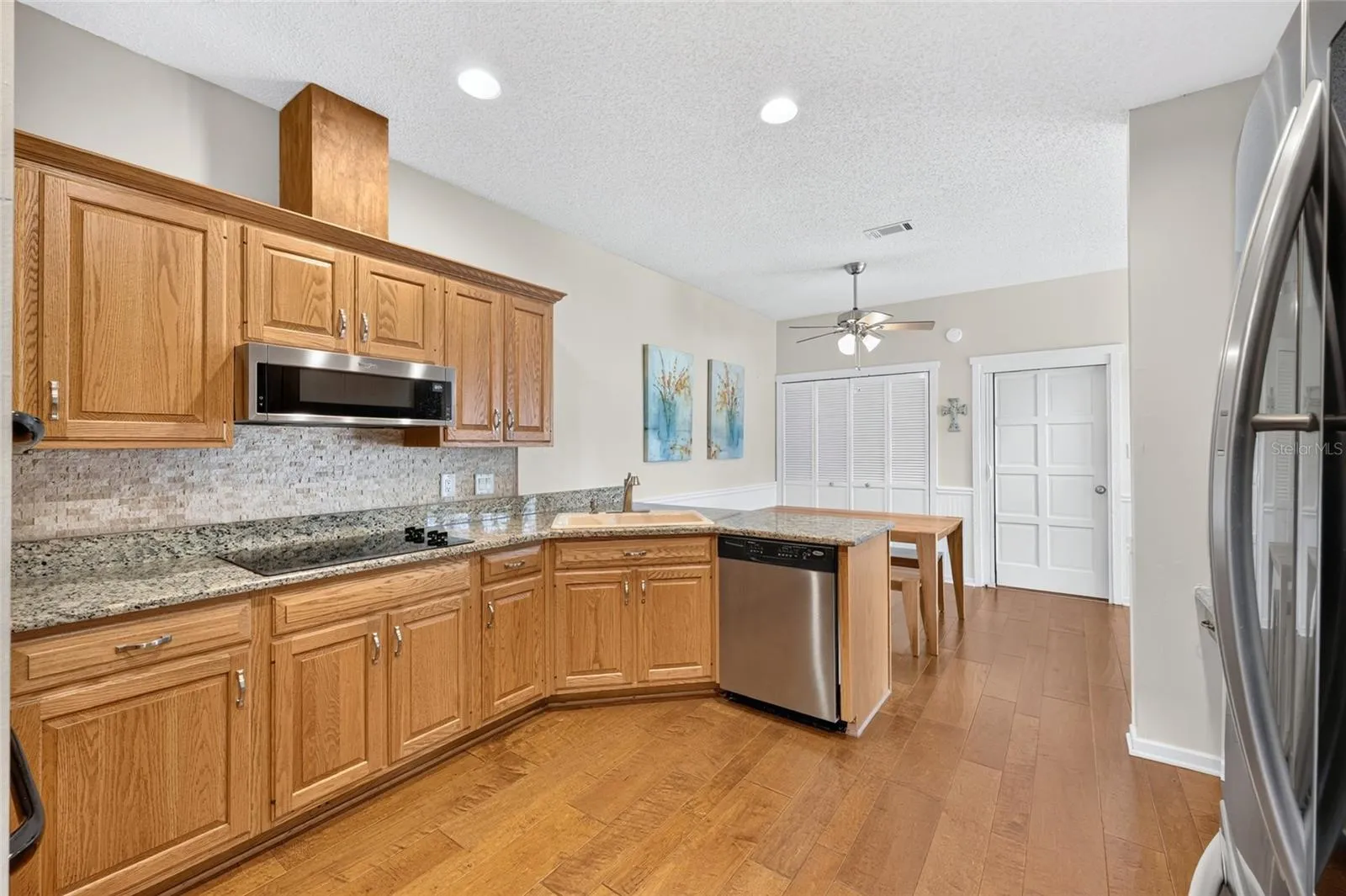 Kitchen and Breakfast Nook