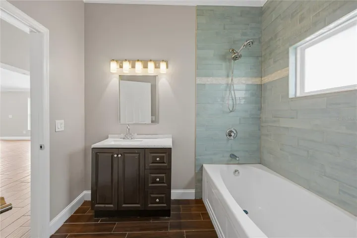 Primary EnSuite Bath