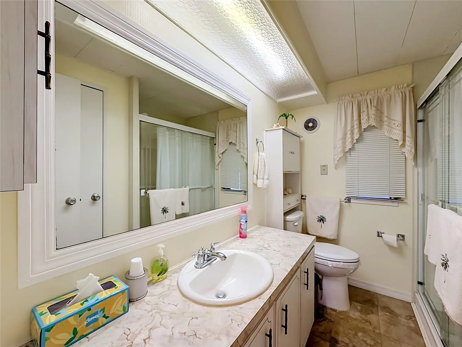 2ND BATH, NEWER SHOWER