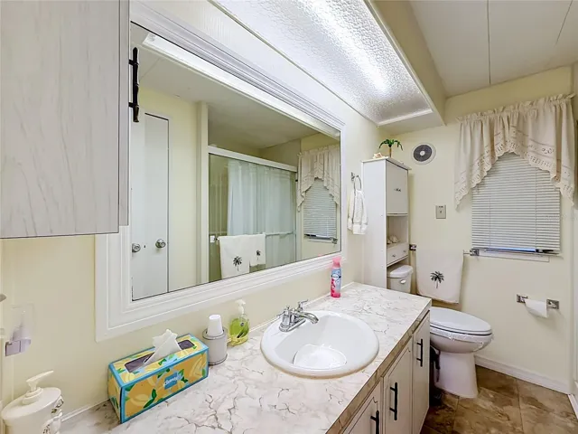 2ND BATH, NEWER SHOWER