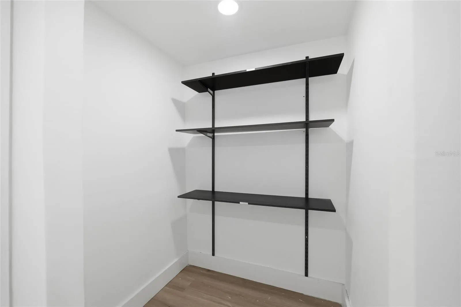 "pantry"