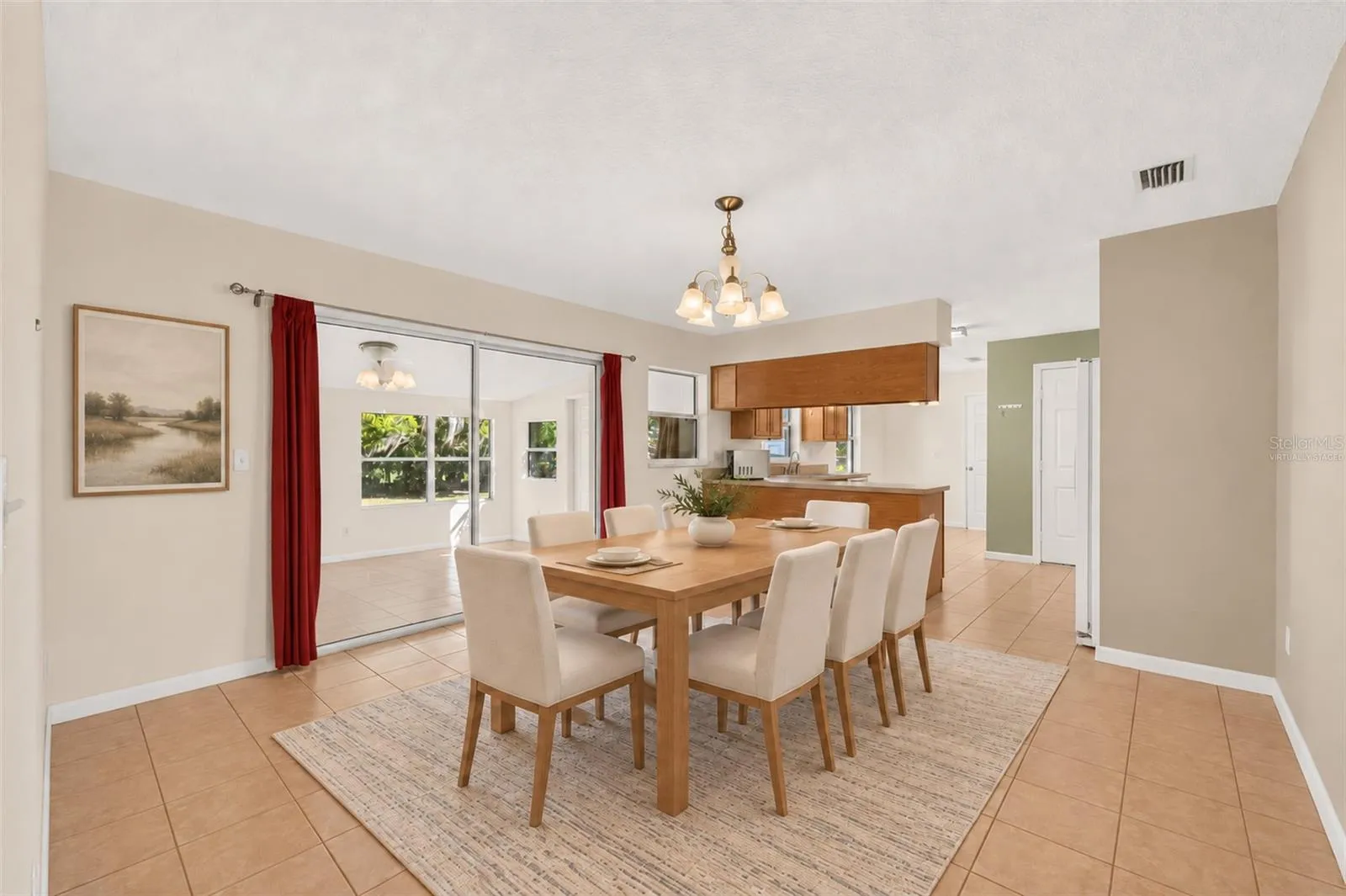 Dining Room *Virtually Staged
