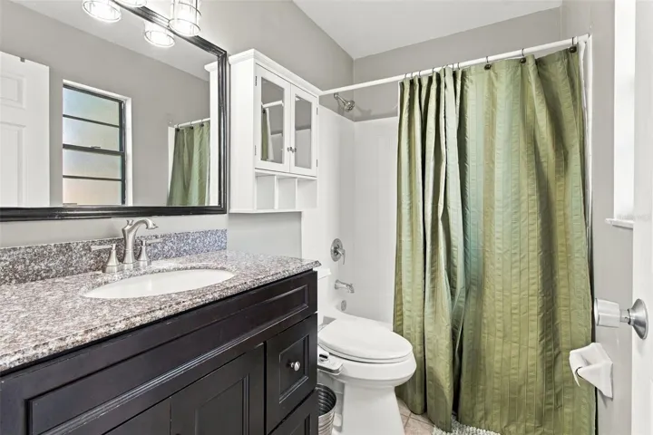 En-Suite Bathroom