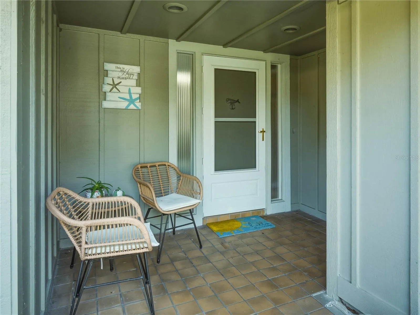 Exterior Entrance way