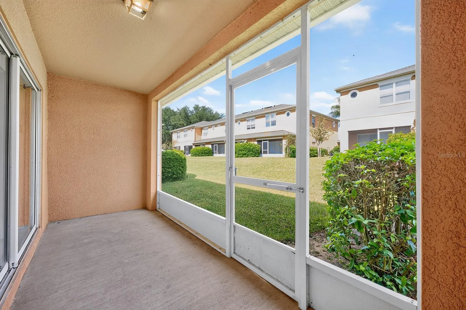 Screened Lanai.