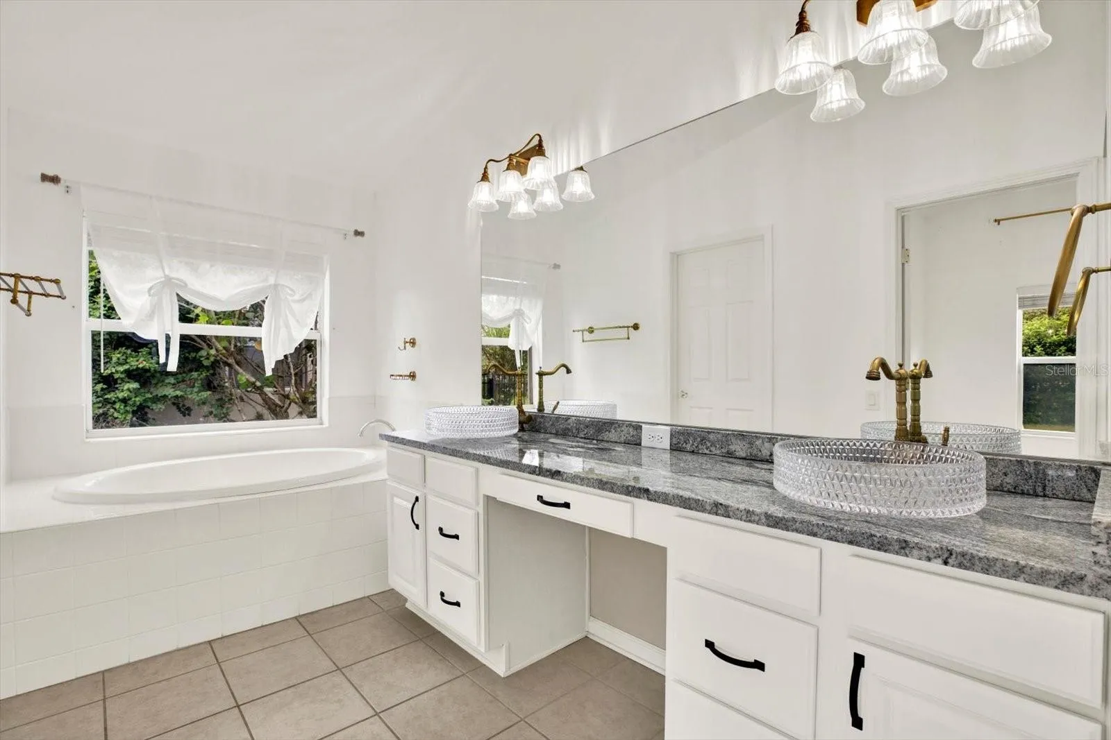Primary Bathroom.