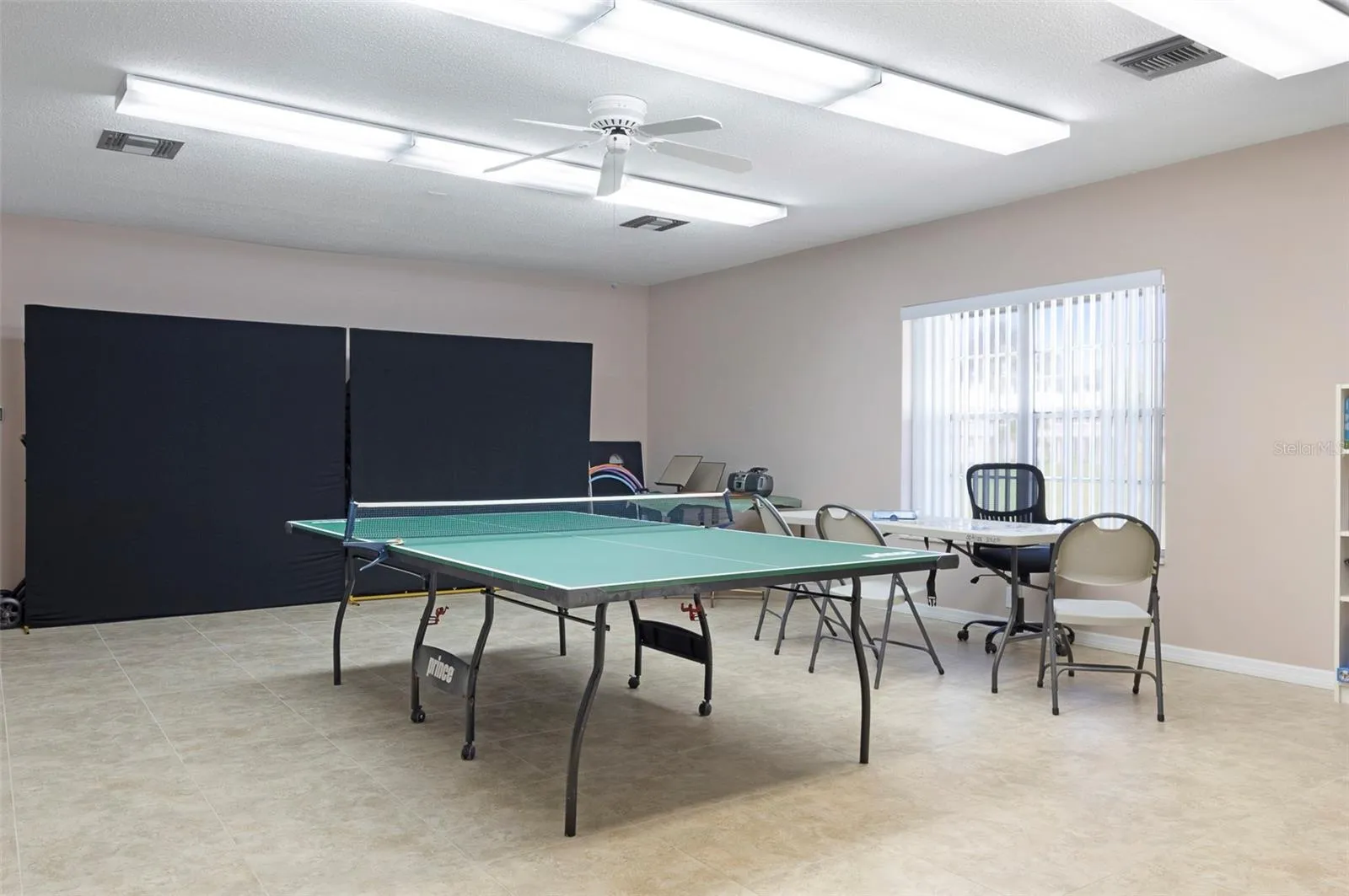 GAME AREA CLUBHOUSE