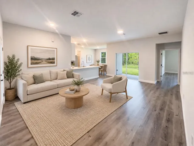 Virtually staged