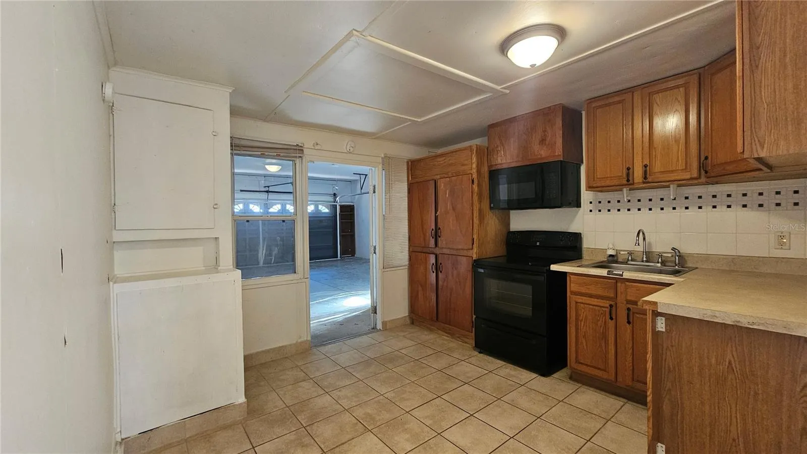 In-Law Full kitchen