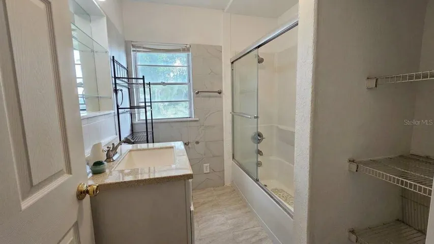 2nd Bathroom