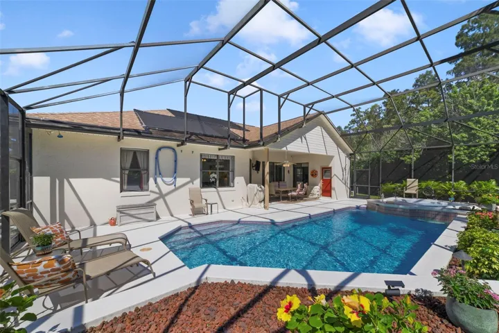 Heated Spa and Pool