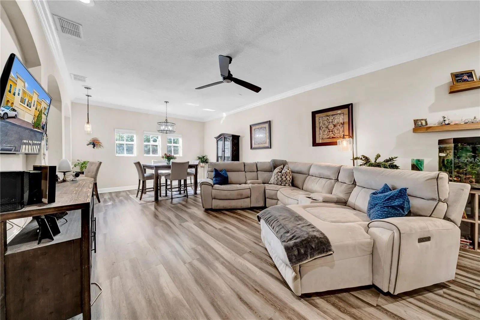 Living/Dining Room Combo with HIGH ceilings