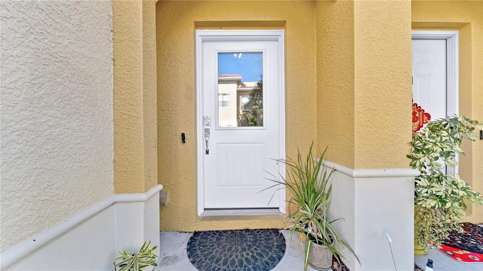 Newer front door-welcome in.