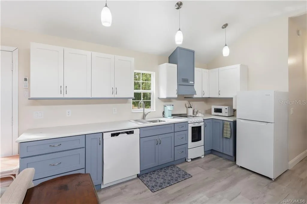 Kitchen Workspace – Functional kitchen