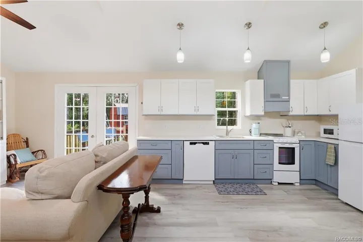 Open Kitchen &amp; Living Area – Enjoy the seamless connection between the kitchen &amp; living room, offering comfortable space for everyday living &amp; entertaining.
