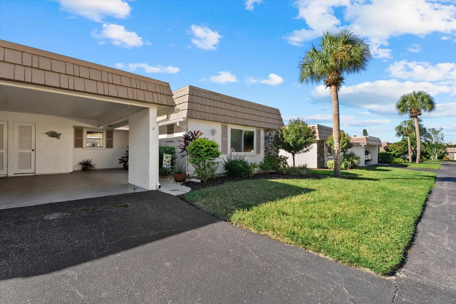 Front Villa Left