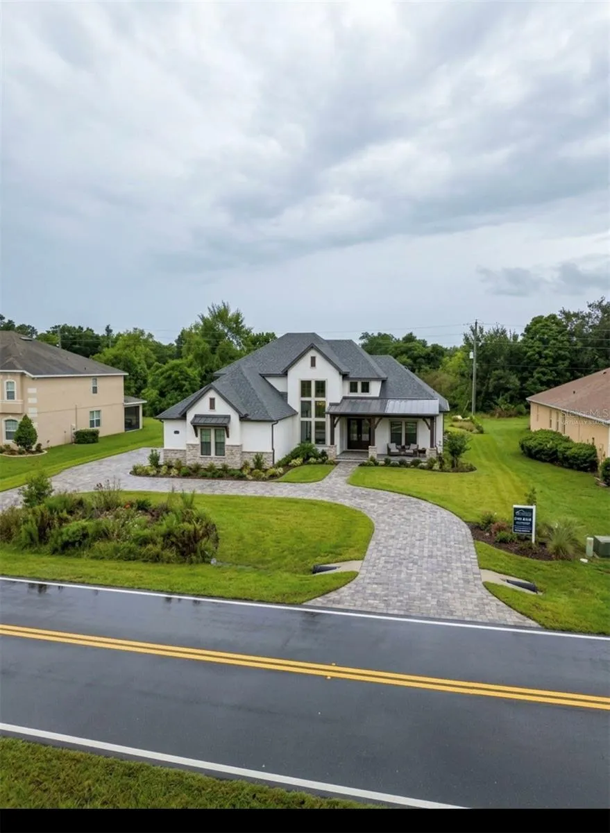 Virtually staged possibilities for building a future here