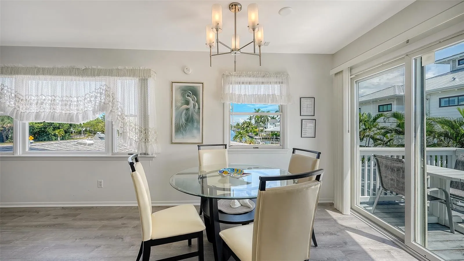 Dining Apt B