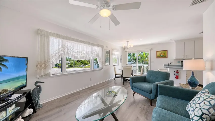 Living/Dining Apt B