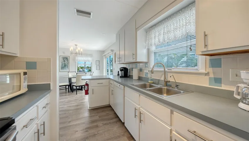 Kitchen Apt B