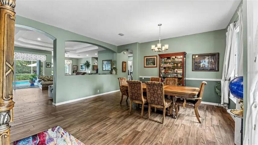 Formal dining room