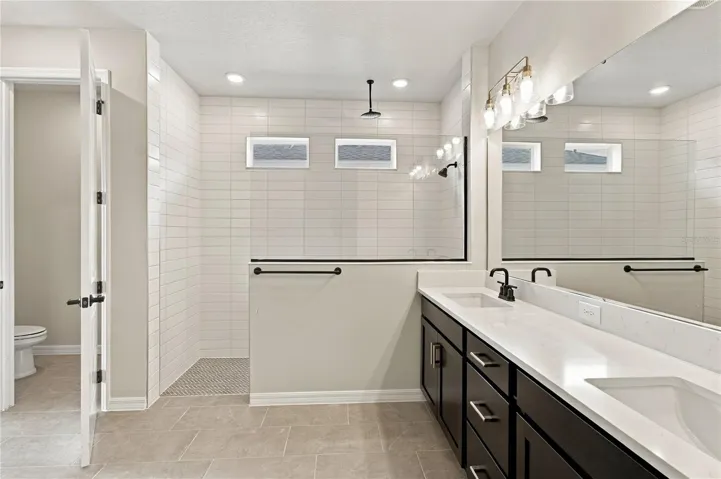 Owner's Bath