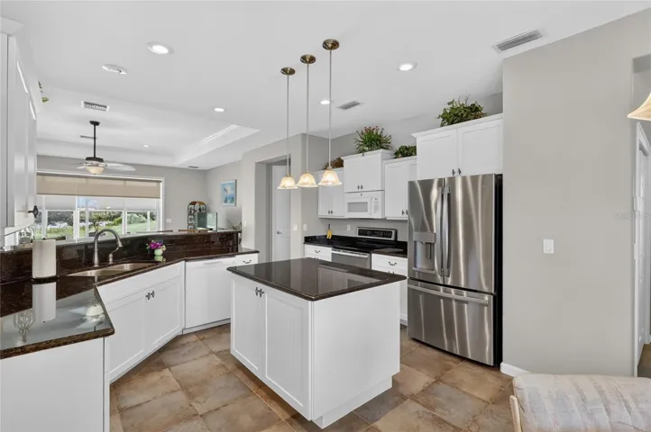 Kitchen Island and stainless Steel Appliance