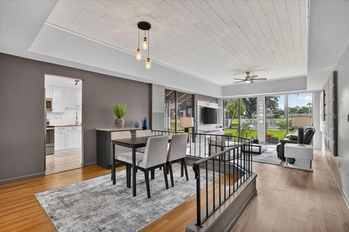 Dining/Living room combo