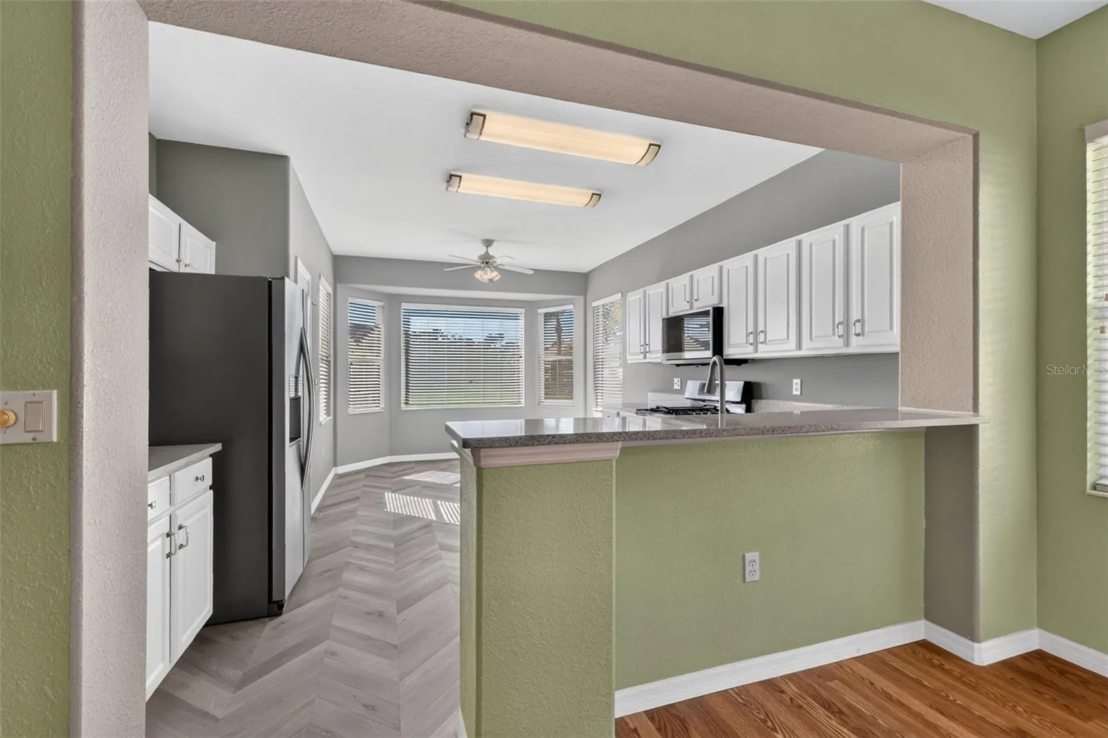 Breakfast Bar overlooking Dining Area