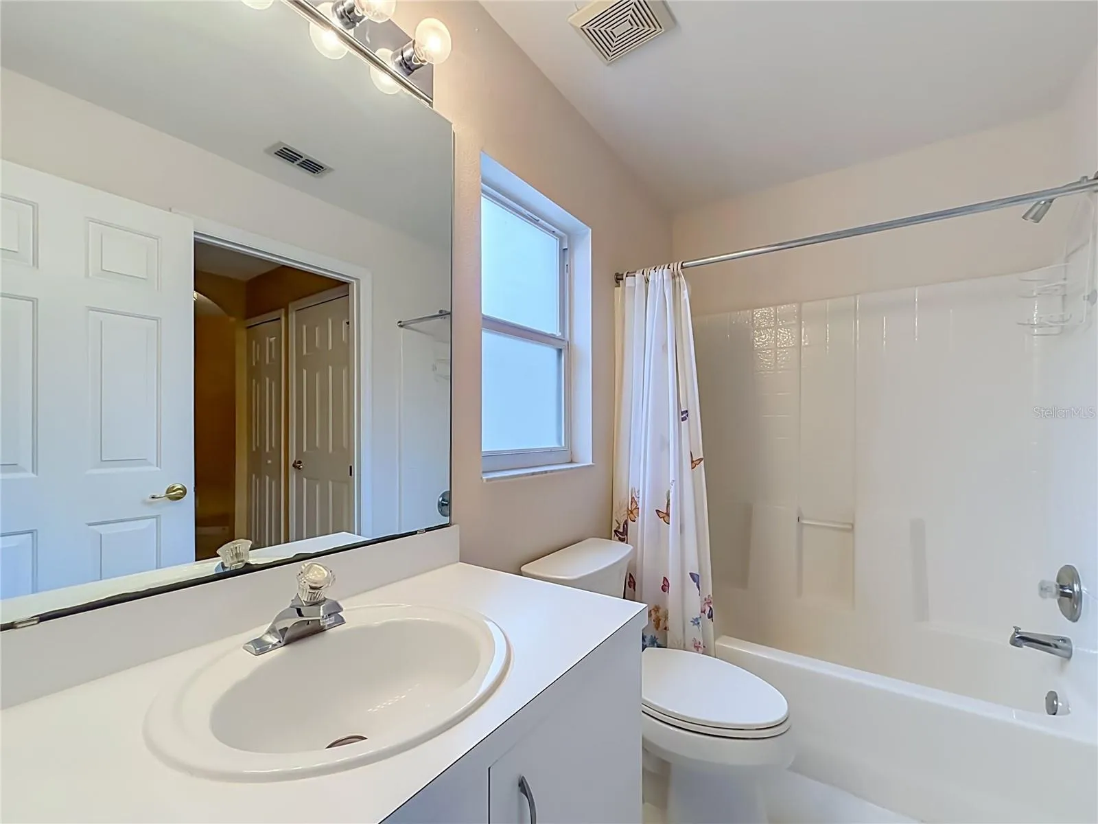 bathroom2