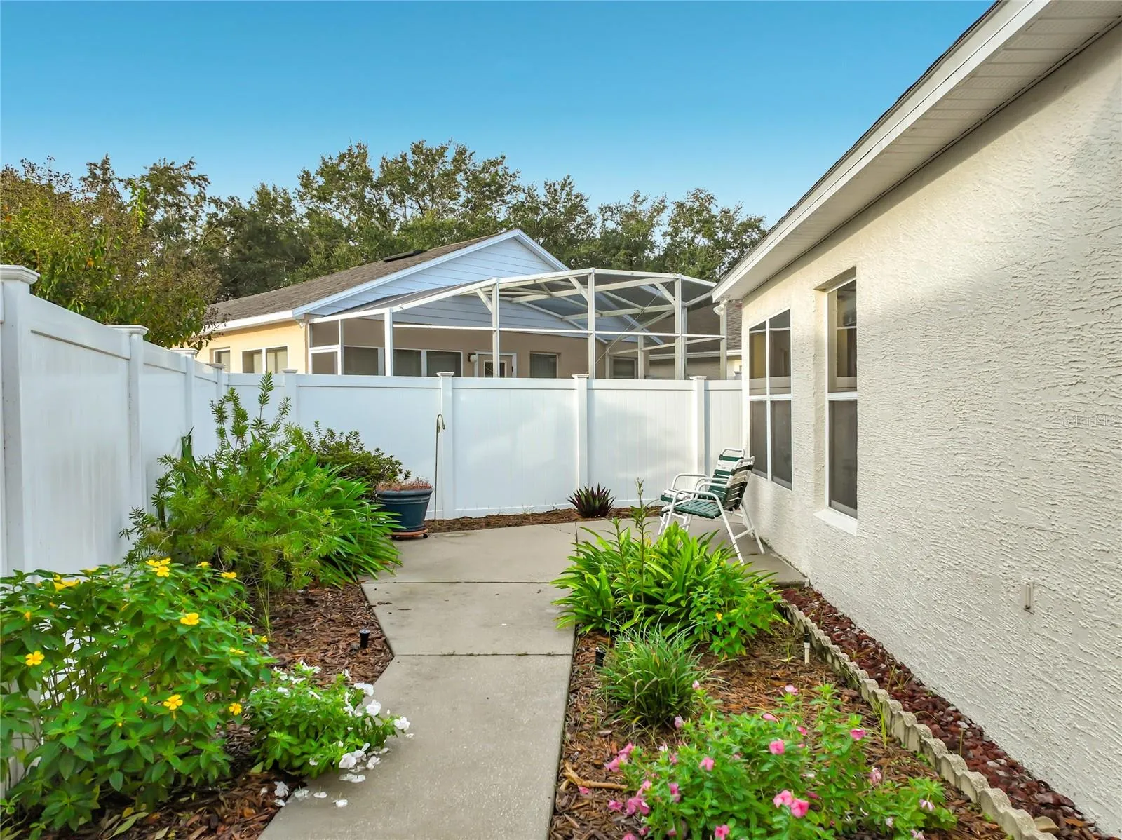 Just the right amount of space to flex your green thumb.