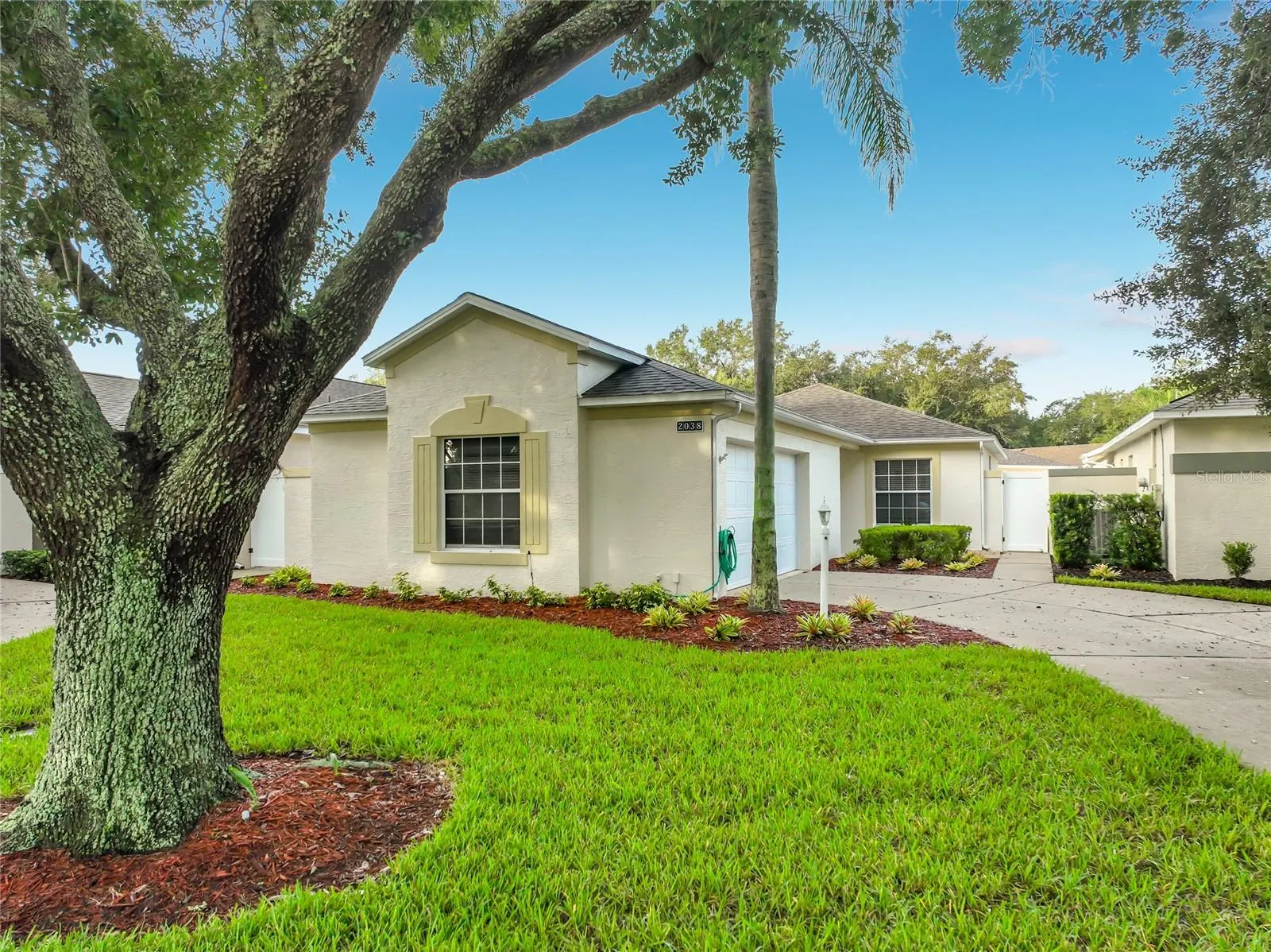 Welcome to 2038 Braxton in Beautiful Clermont Florida!