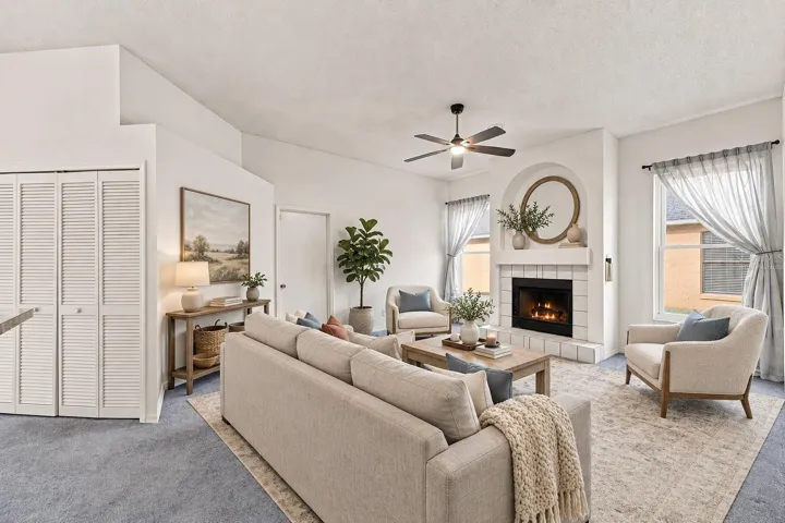 Family room - VIRTUALLY STAGED